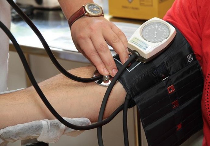 kako sniziti krvni tlak bez lijekova)